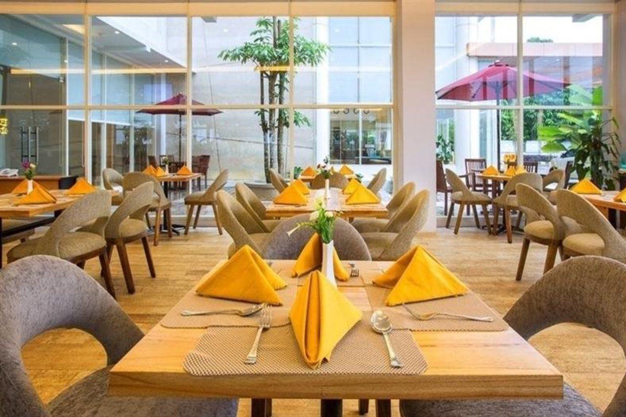Horison Hotel Ultima Timika Ngoại thất bức ảnh